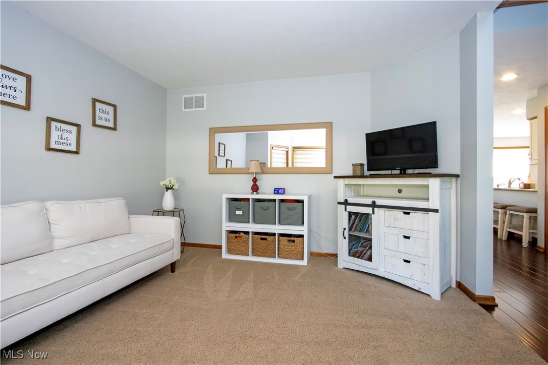 2143 Canterbury Lane