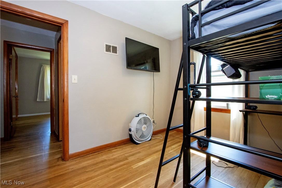 2537 Oak Hill