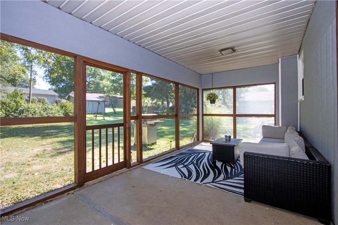 2537 Oak Hill