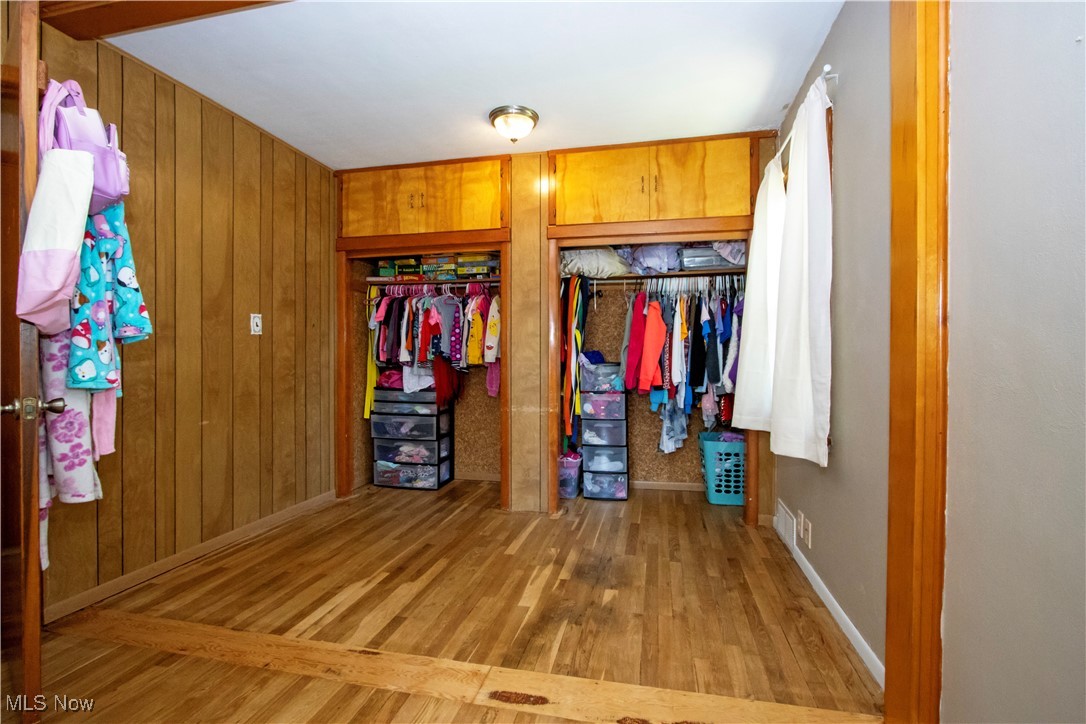2537 Oak Hill