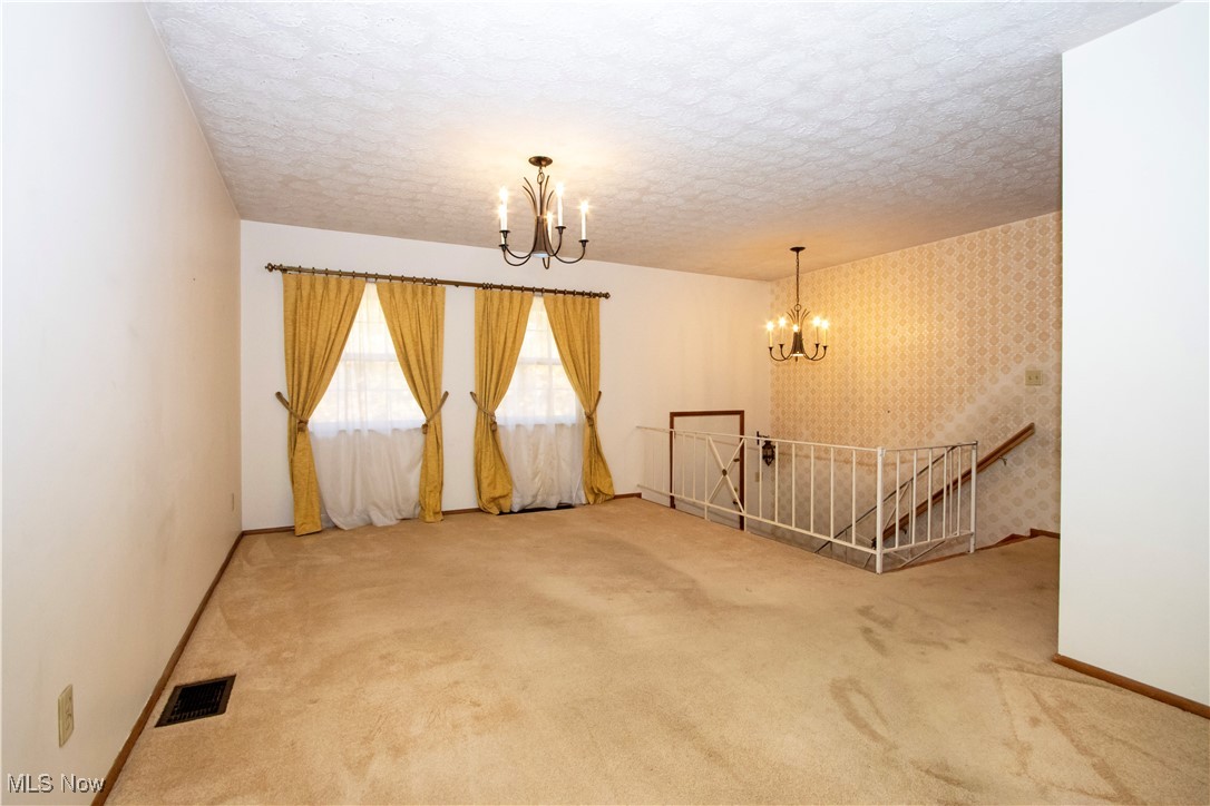 1761 Woodcrest Drive