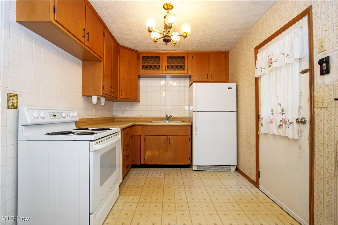 1761 Woodcrest Drive