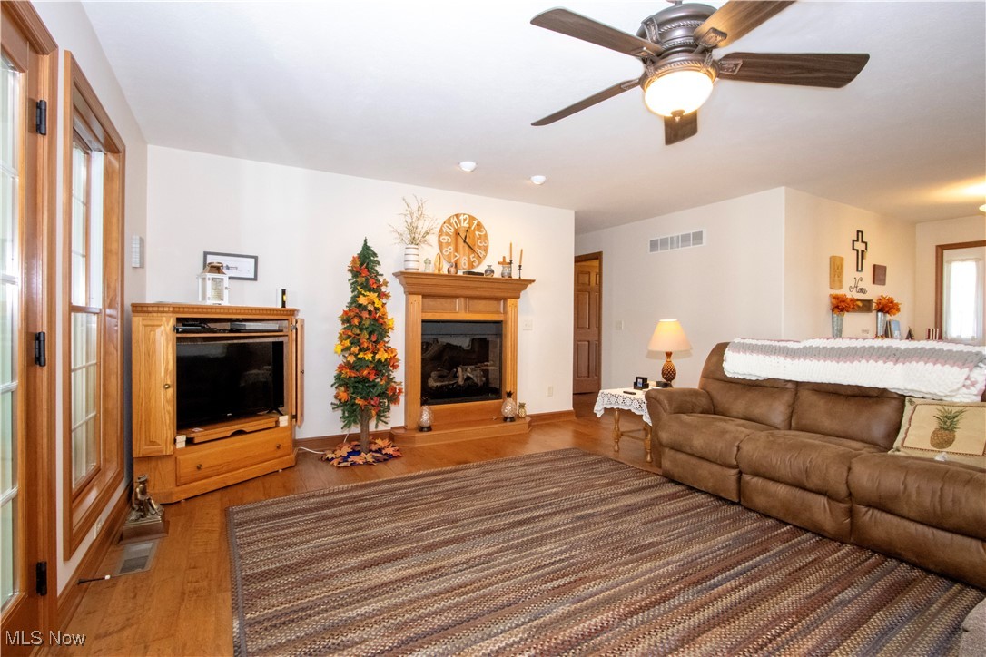 7789 Cedar Valley Road