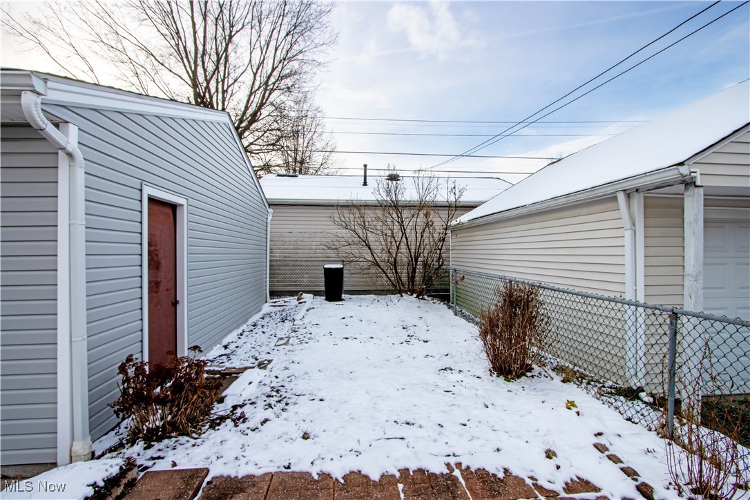 8119 Covington Avenue