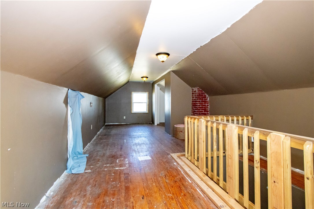 310 N Seneca