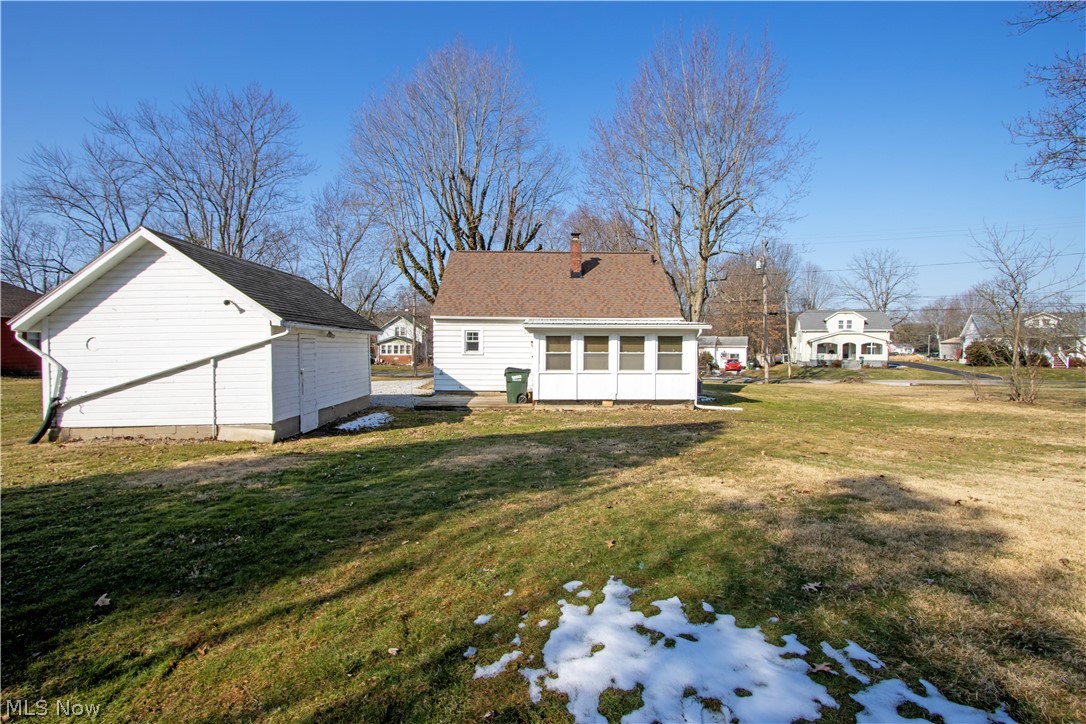 310 N Seneca