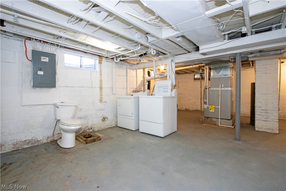 310 N Seneca