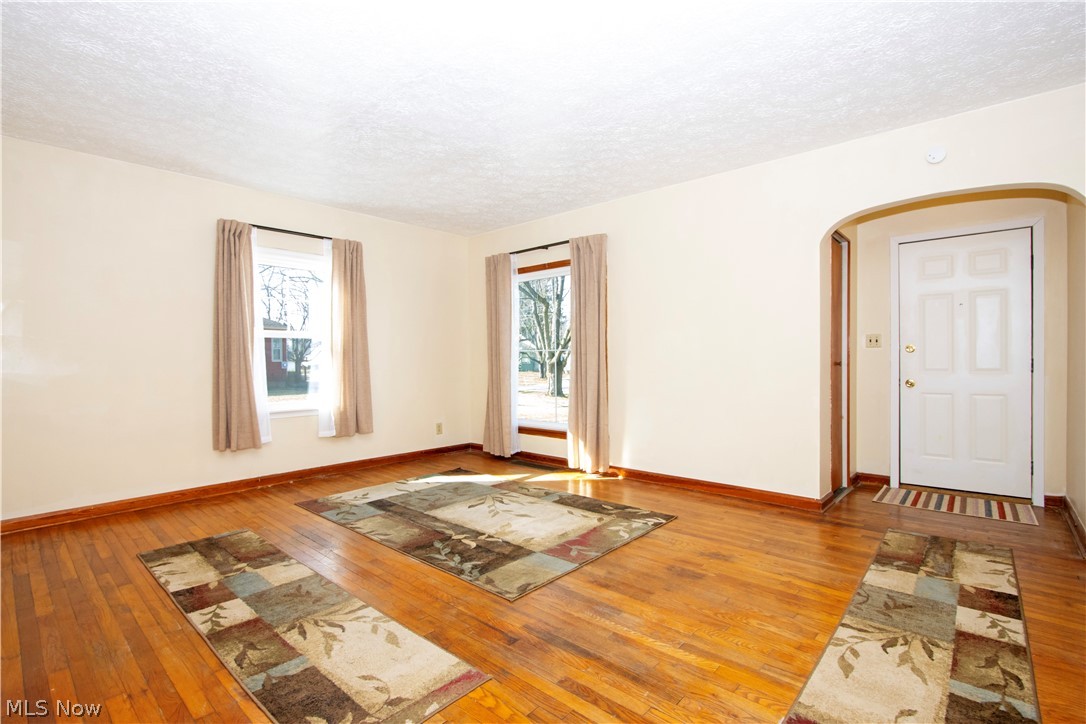 310 N Seneca