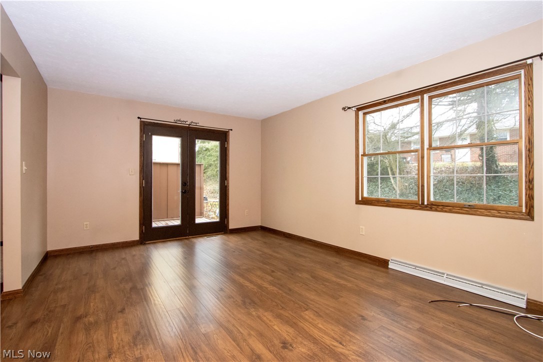 103 Oakmont Court