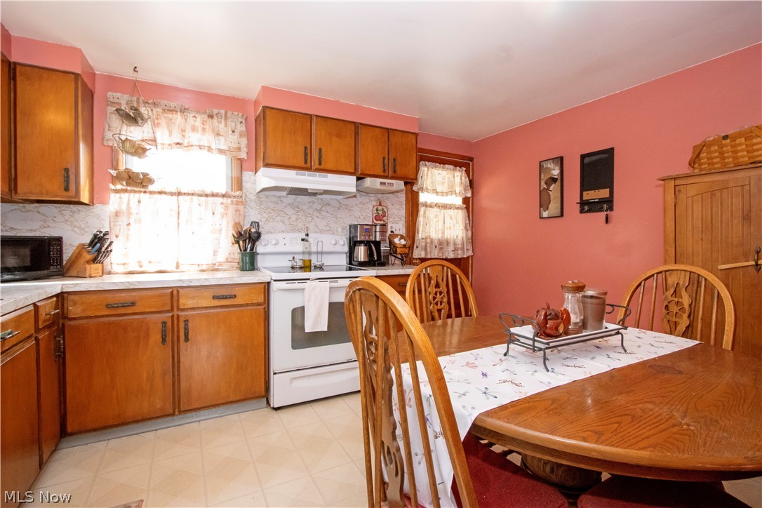 3682 Blachleyville Road