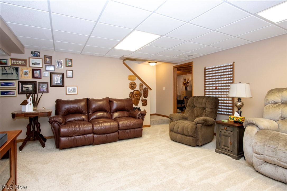 233 Woodbury Circle