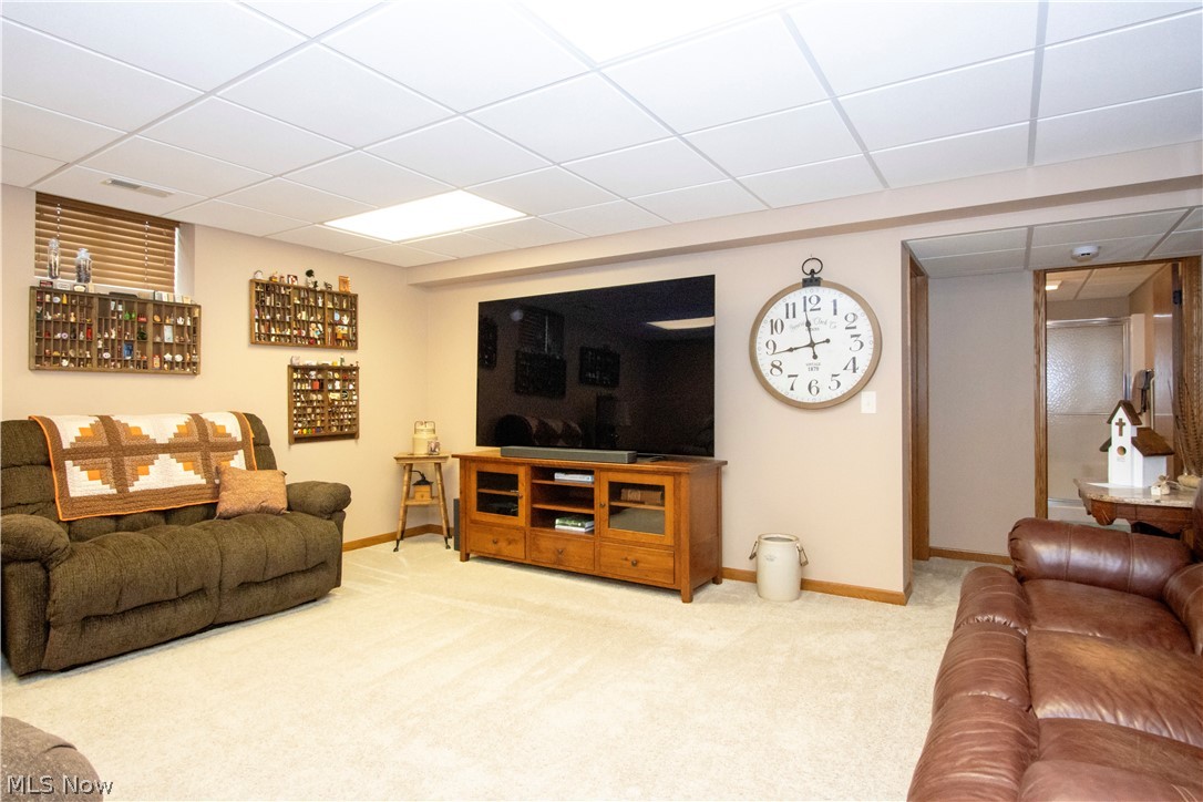 233 Woodbury Circle