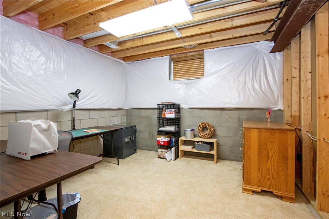 233 Woodbury Circle