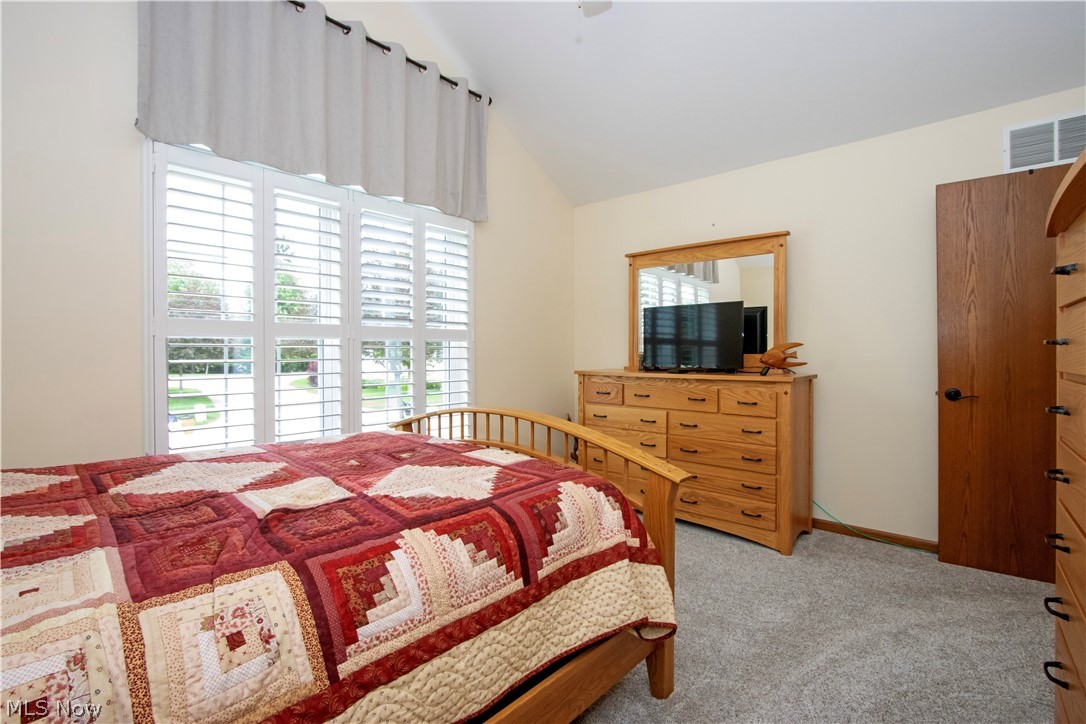 233 Woodbury Circle