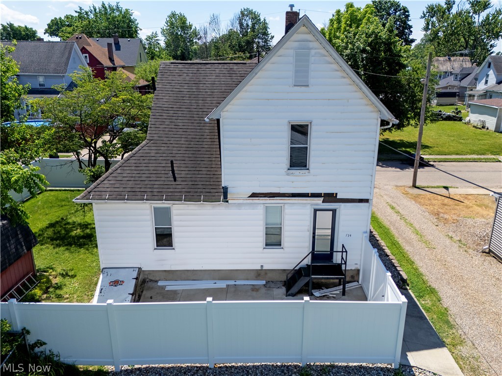 714 Pike Avenue SW