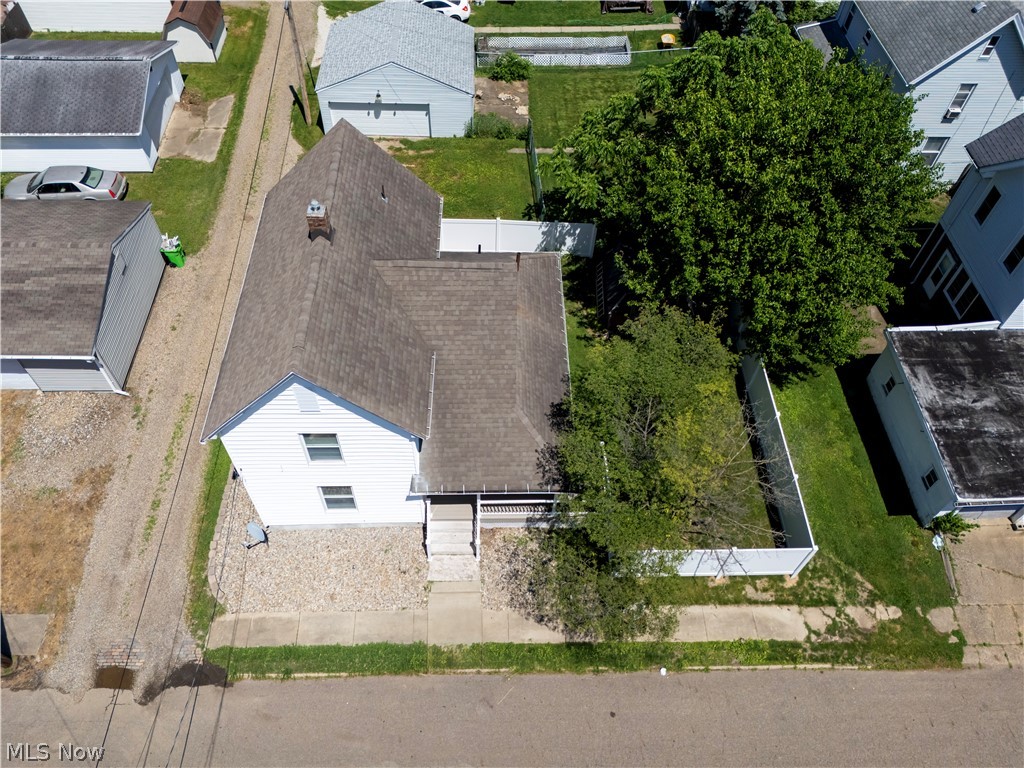 714 Pike Avenue SW