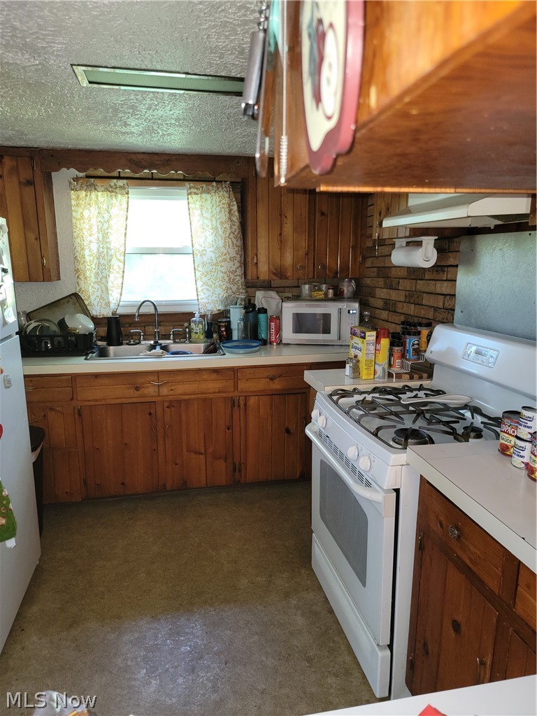 498 Walnut Street