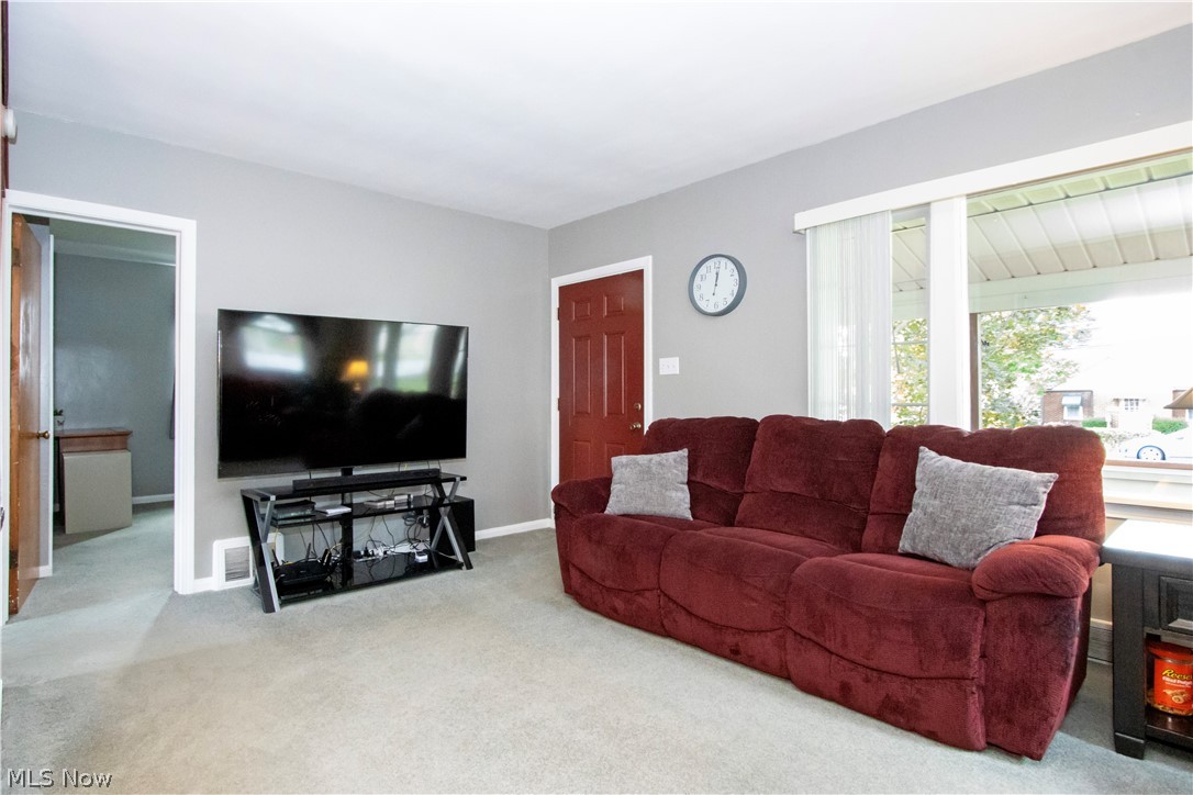 128 Woodlawn Avenue NW