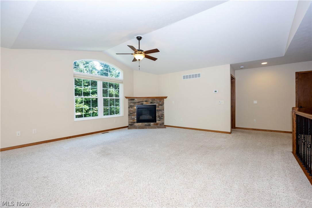 242 Woodbury Circle