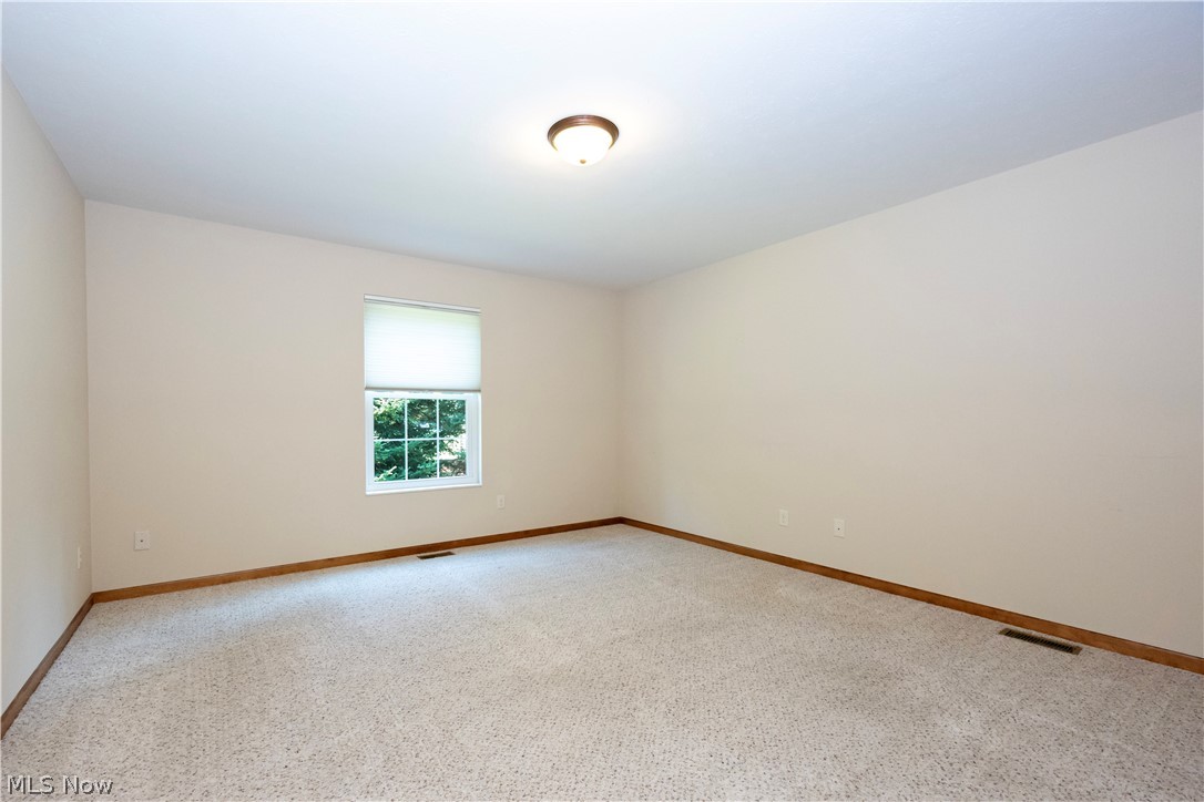 242 Woodbury Circle
