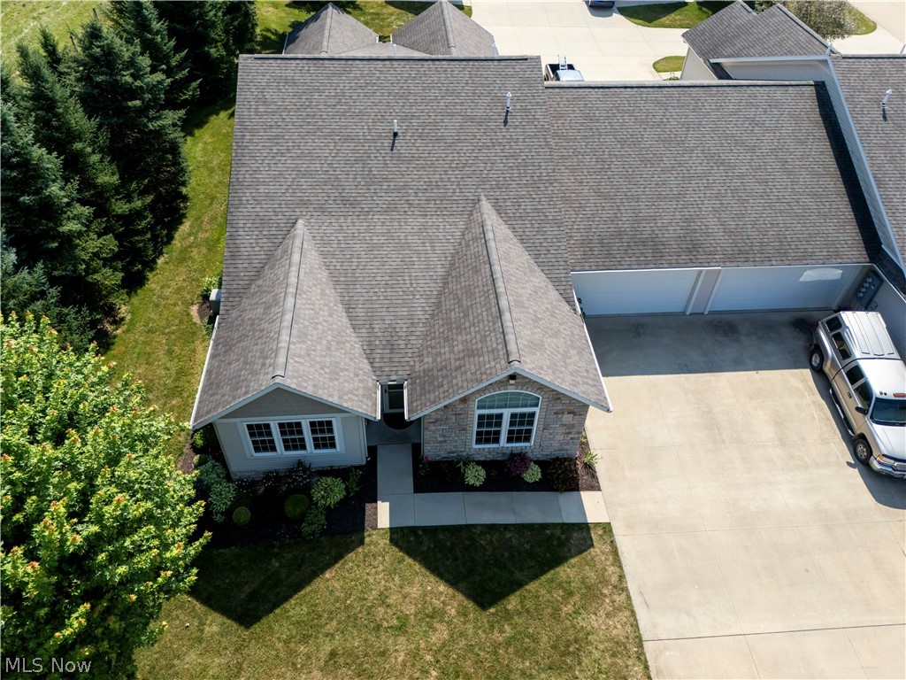 242 Woodbury Circle