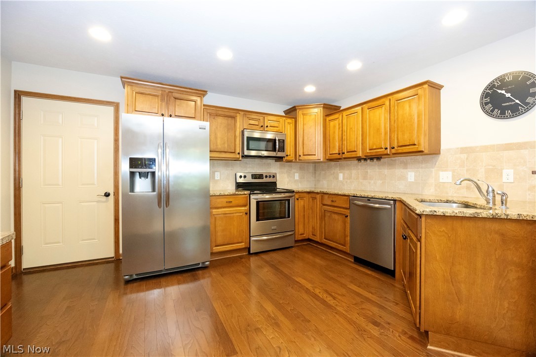 242 Woodbury Circle