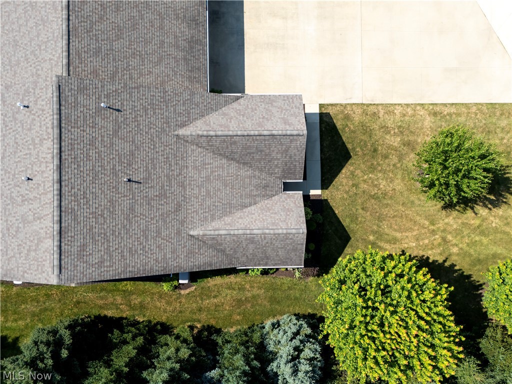 242 Woodbury Circle