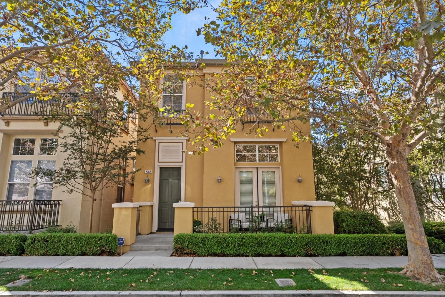 2362 Azevedo PKWY