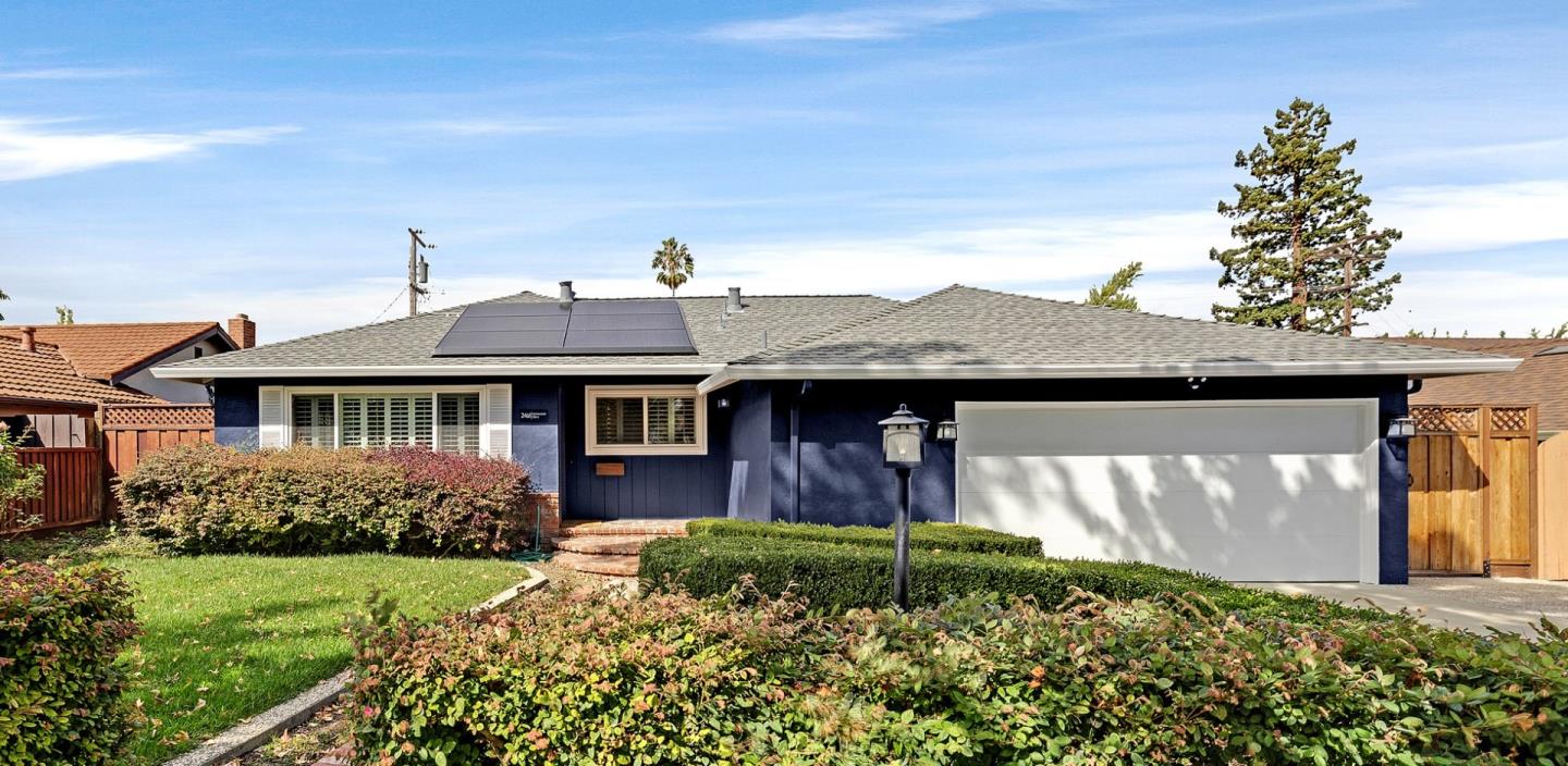 2461 Boxwood Drive