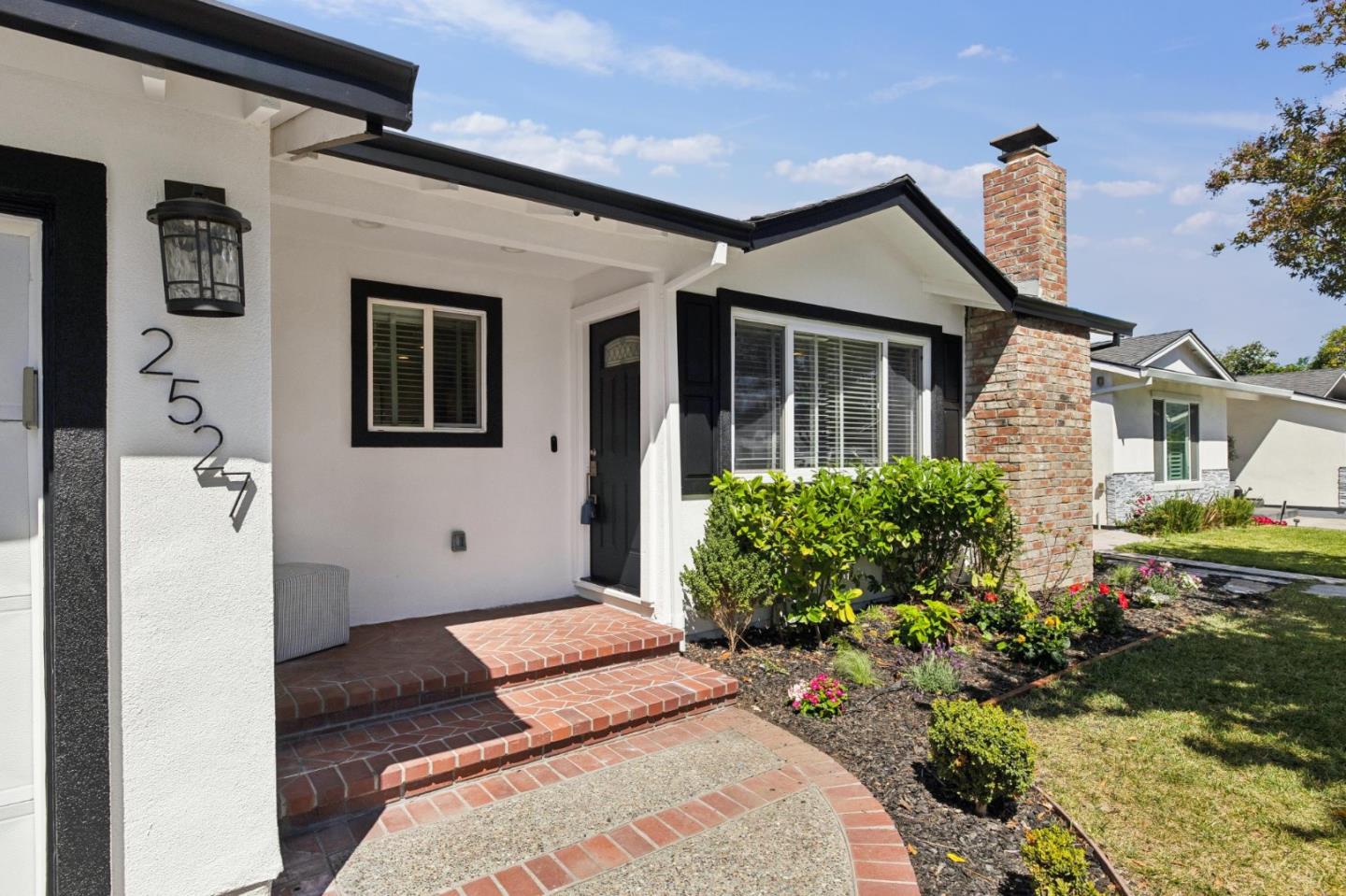 2527 Malone PL