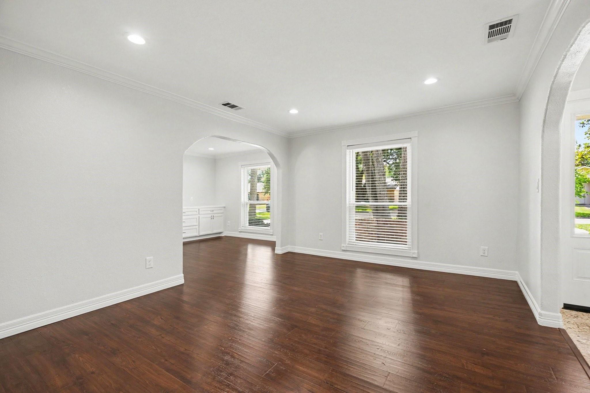 2817 Frostwood Circle