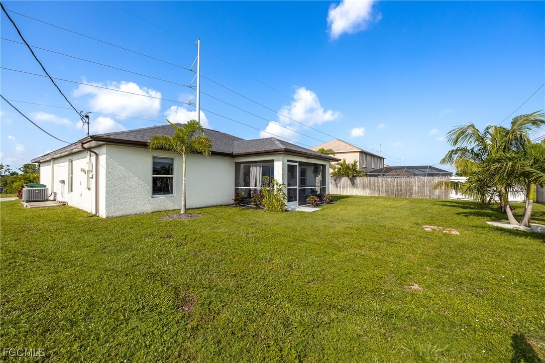 1123 Tropicana PKWY W