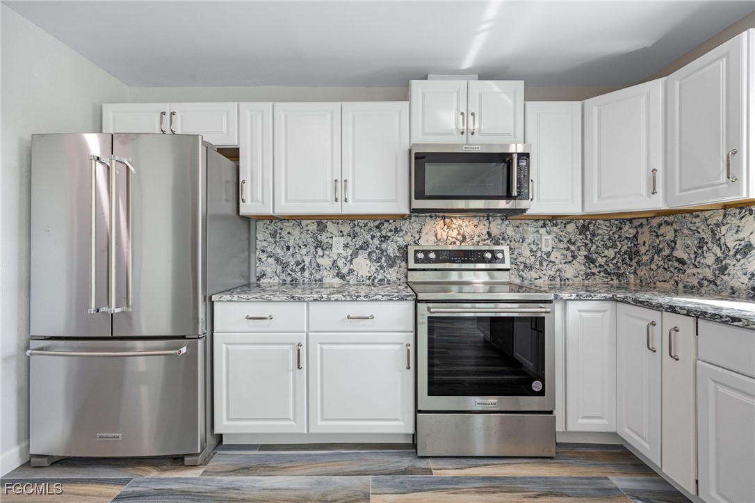 2892 Sanibel BLVD