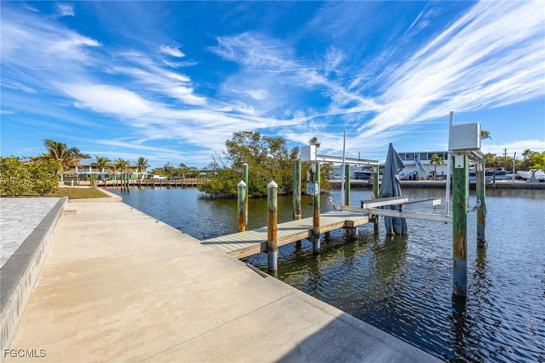 2892 Sanibel BLVD