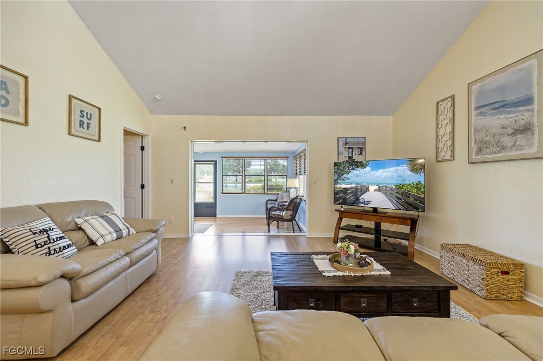 13322 Oak Hill LOOP