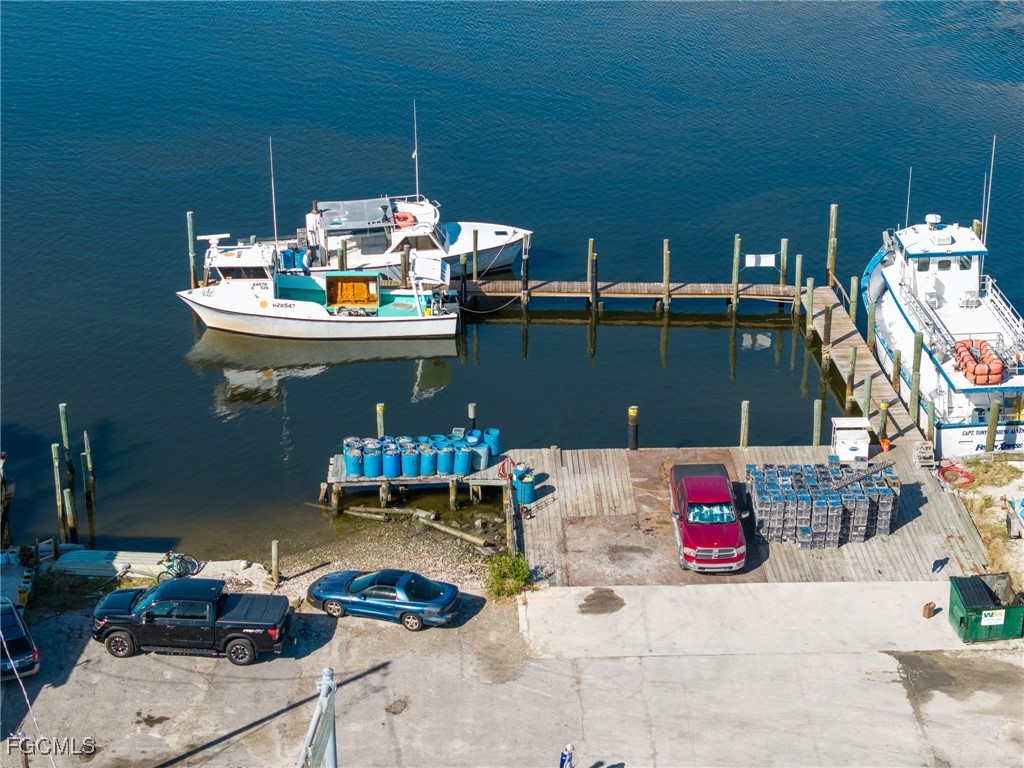 18850 San Carlos BLVD