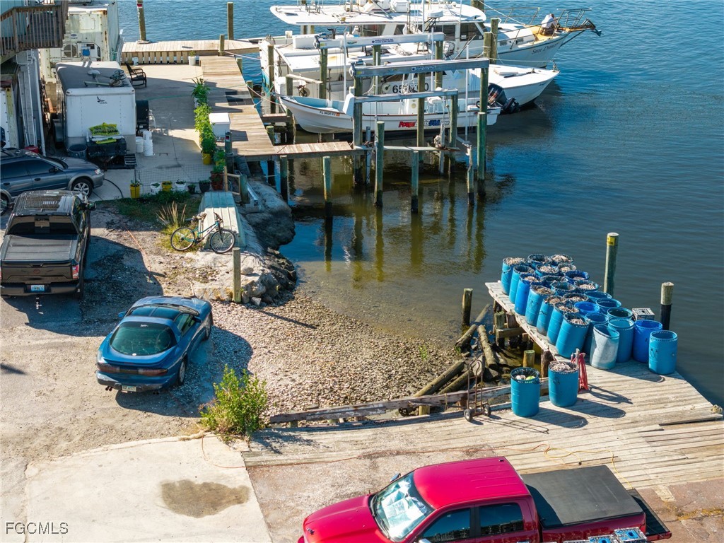 18850 San Carlos BLVD