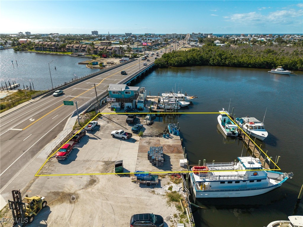 18850 San Carlos BLVD