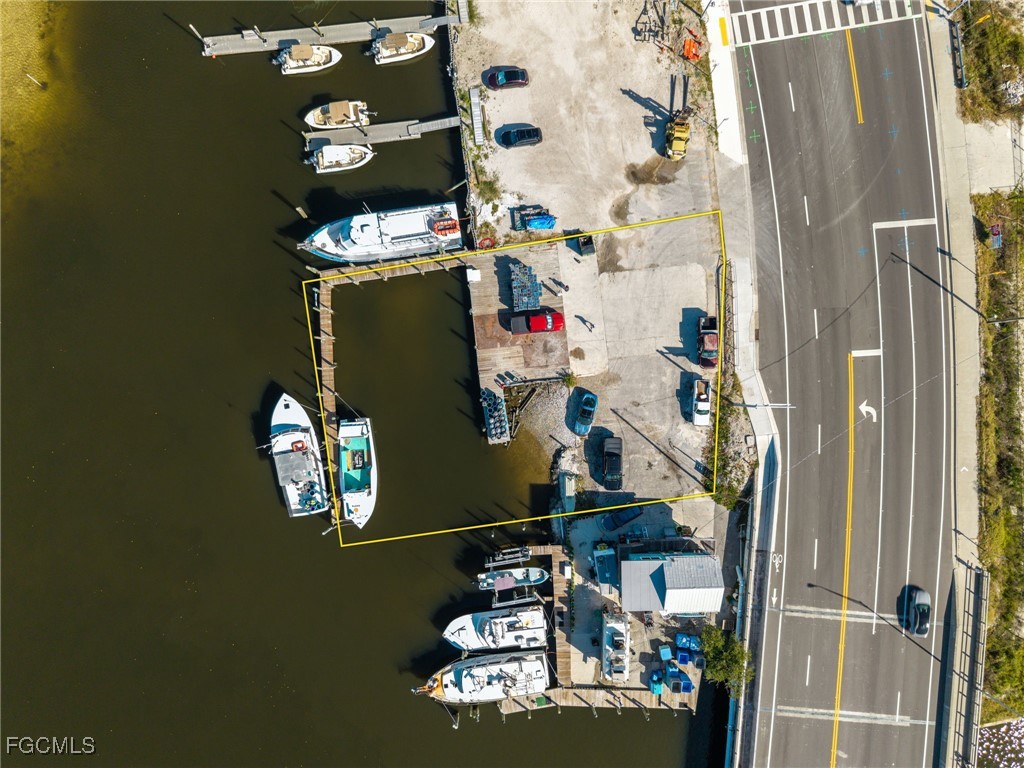 18850 San Carlos BLVD