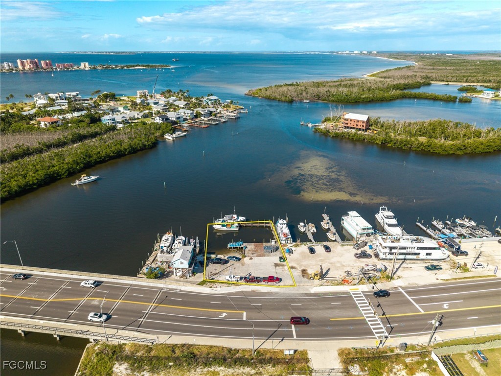 18850 San Carlos BLVD