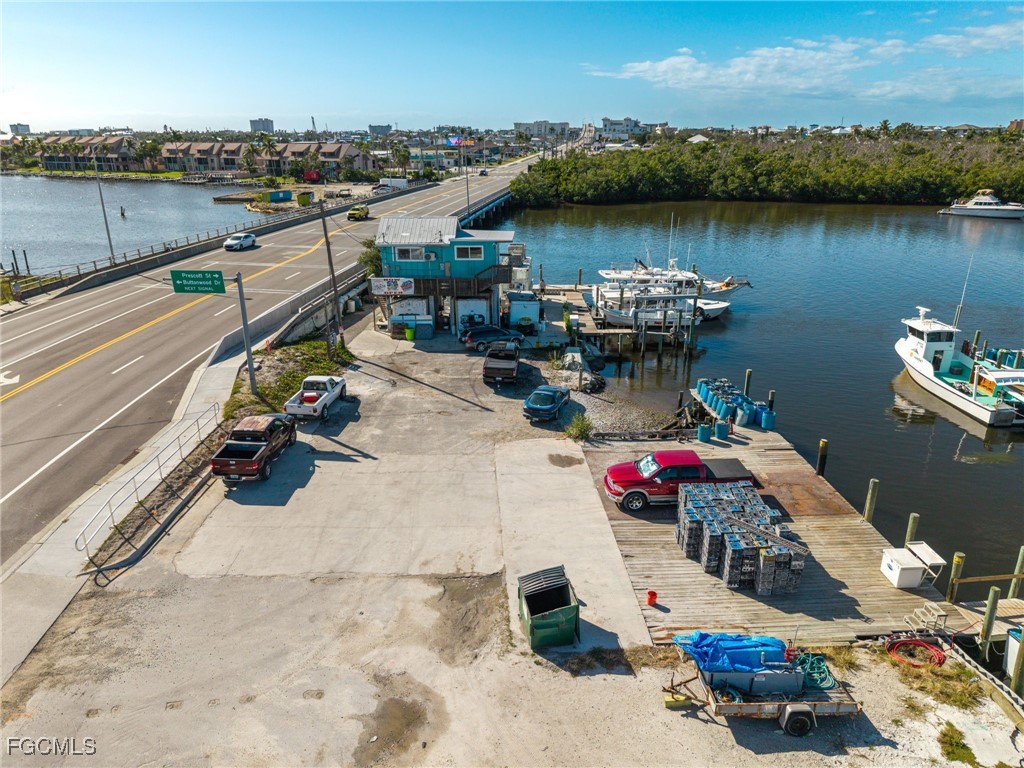 18850 San Carlos BLVD