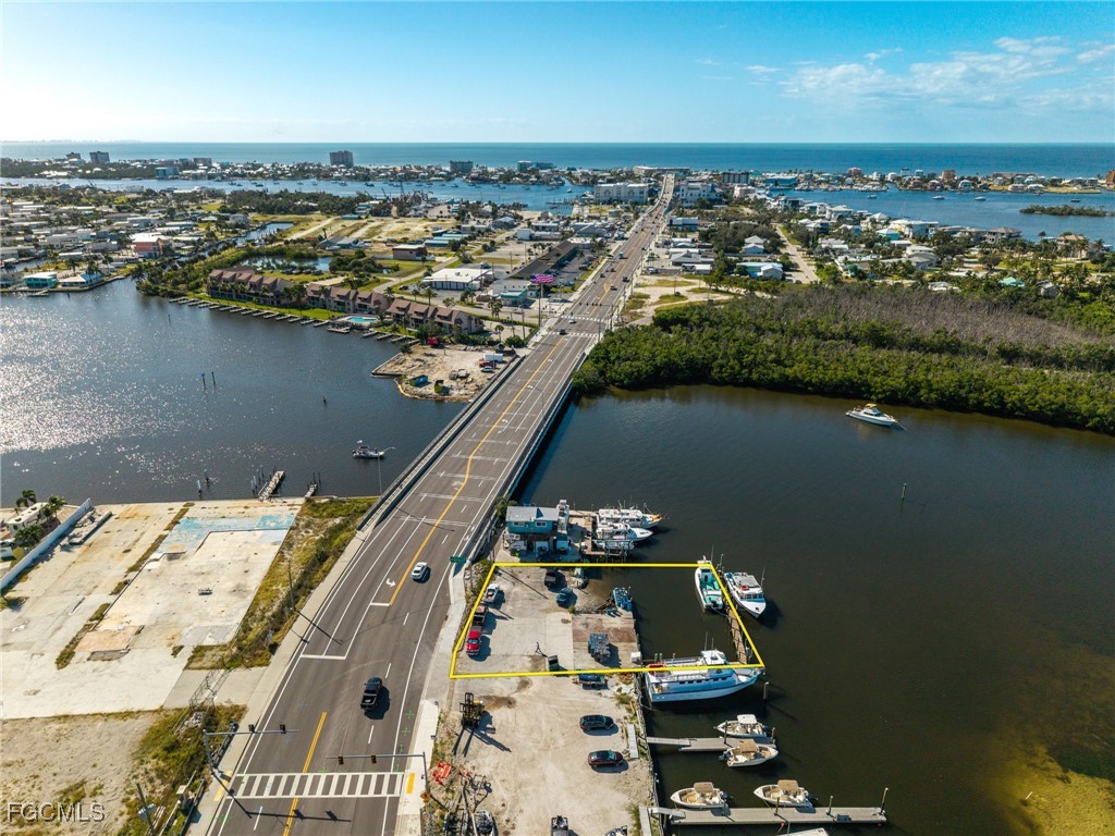 18850 San Carlos BLVD