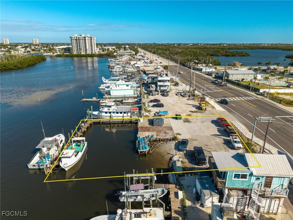 18850 San Carlos BLVD