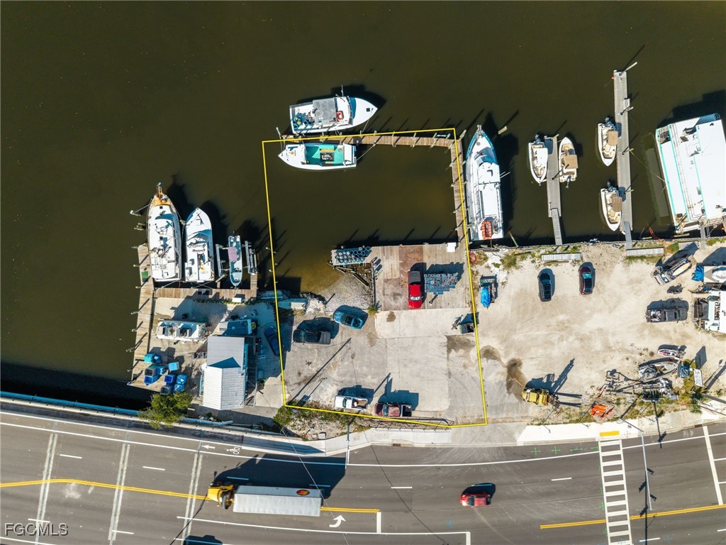 18850 San Carlos BLVD