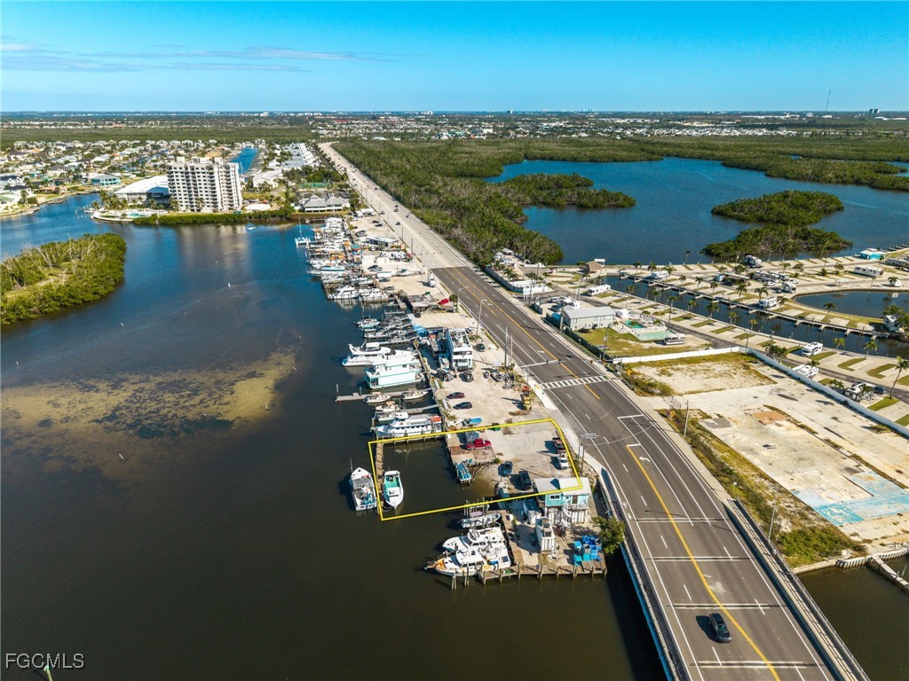 18850 San Carlos BLVD