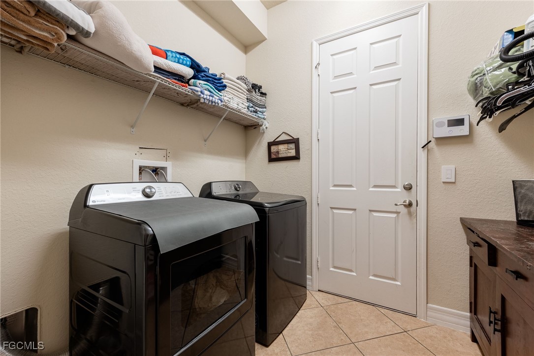 10117 Silver Maple CT