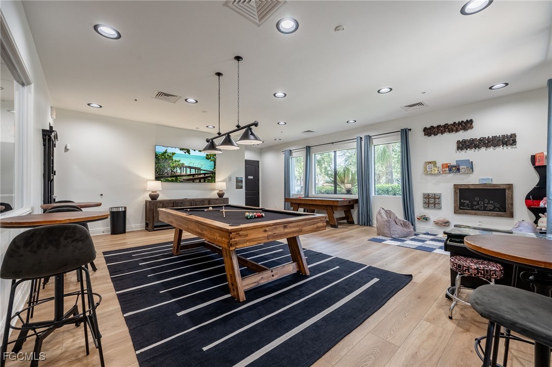 10117 Silver Maple CT