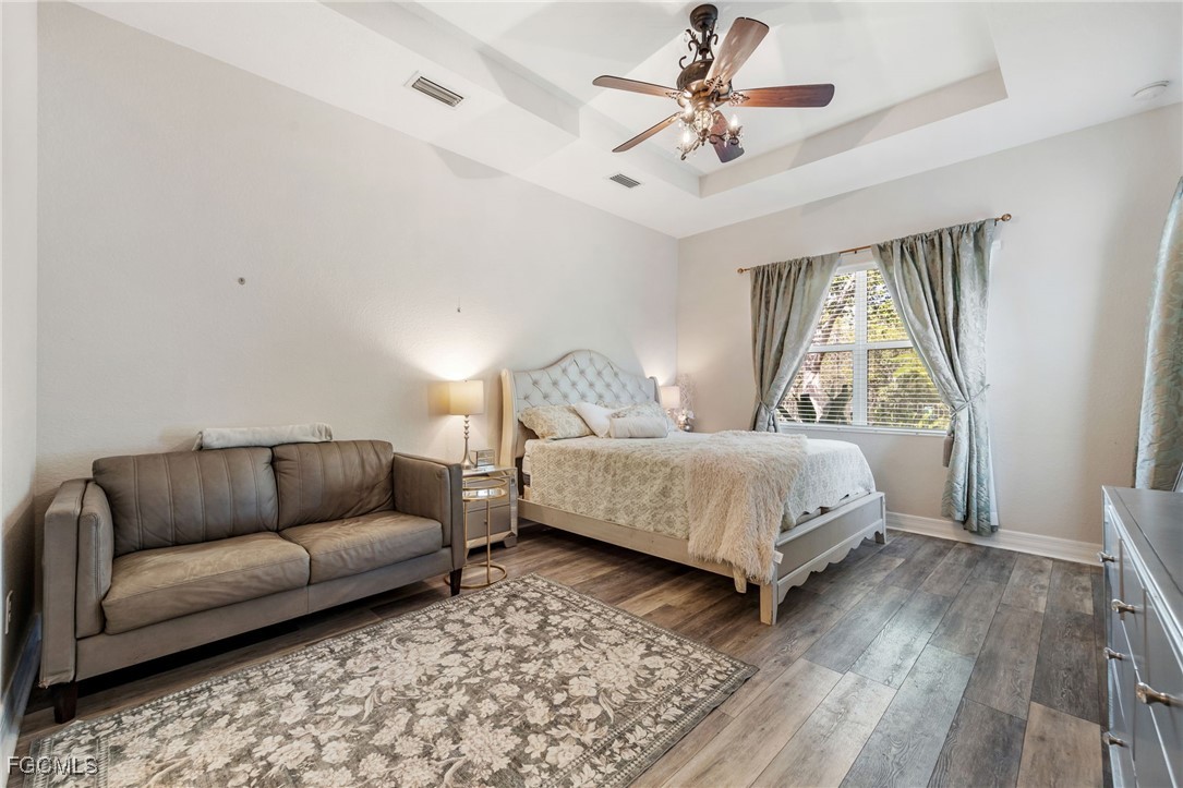 10117 Silver Maple CT