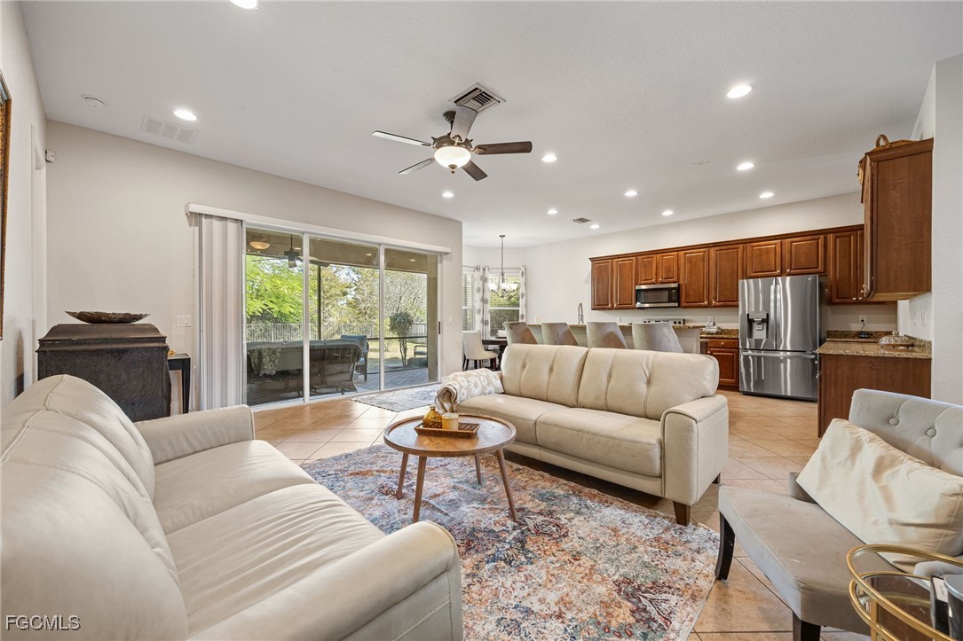 10117 Silver Maple CT