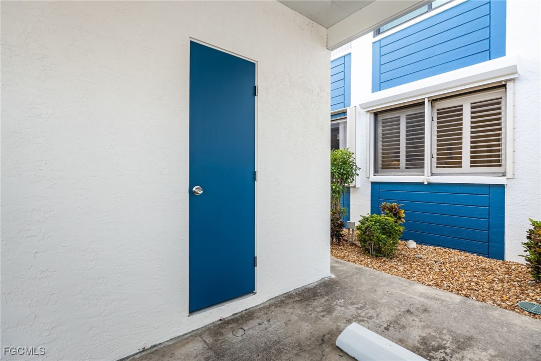 4904 Vincennes ST 103